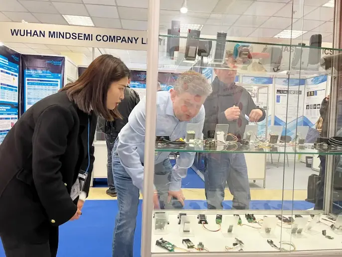 Meskernel-Showcases-High-Precision-Laser-Distance-Solutions-at-Photonics-Russia-686x515
